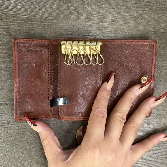 Chloe Key Holder - Picture 10 of 12